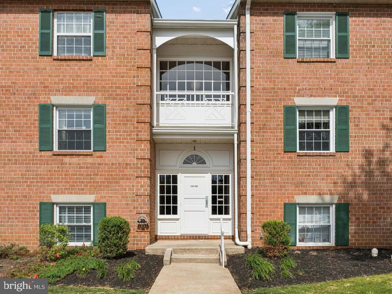 1 Lucan Court #301