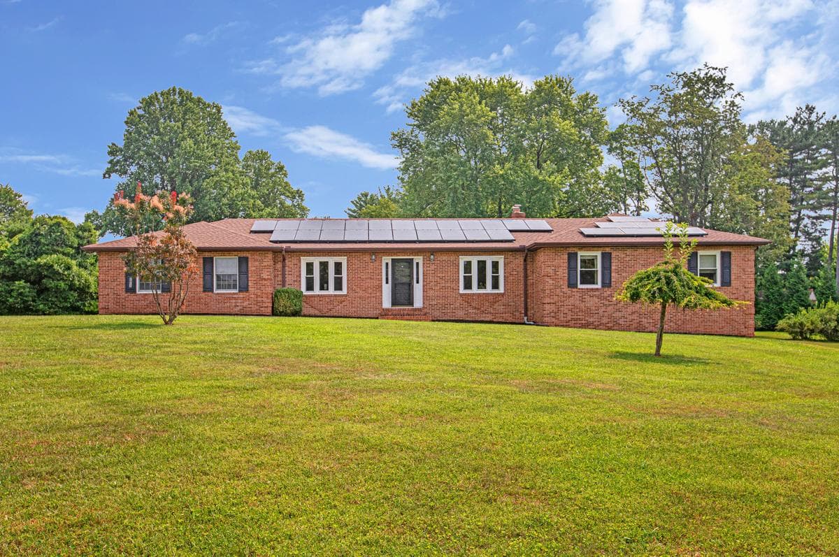 821 W Padonia Road, Cockeysville