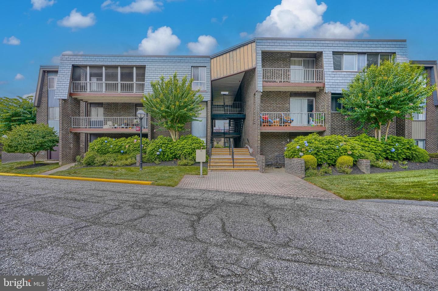 37 Stonehenge Circle #10, Pikesville