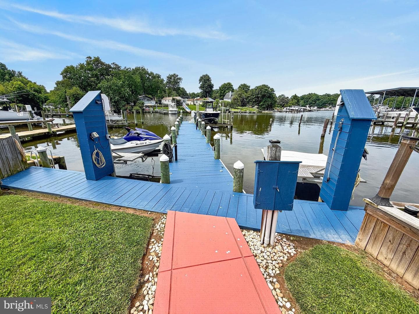 216 Nanticoke, Essex