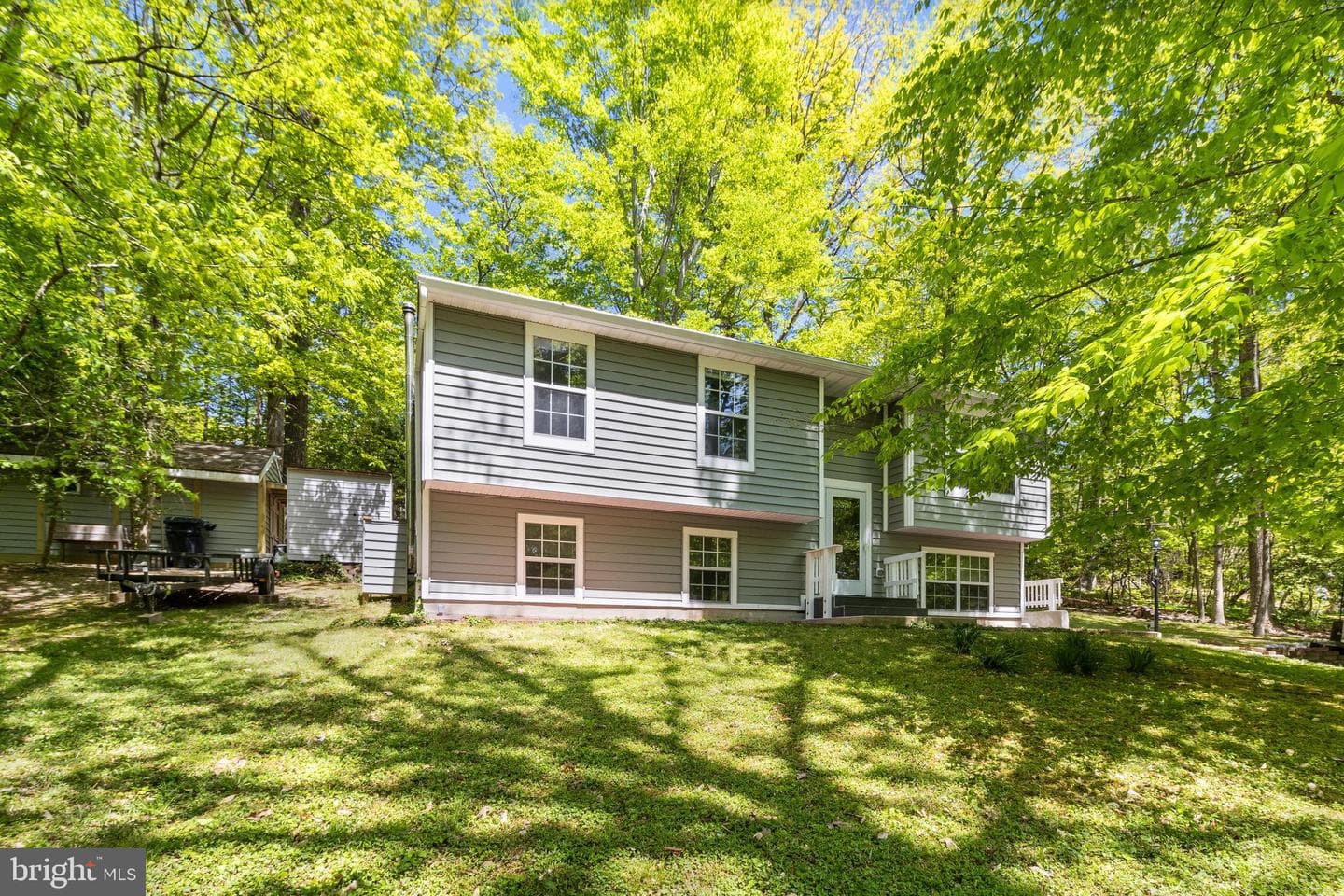 494 Cardinal Drive photo 1