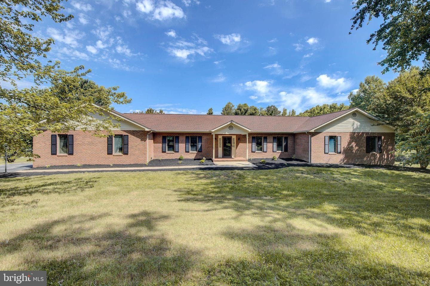 345 Jw Williams Road photo 1