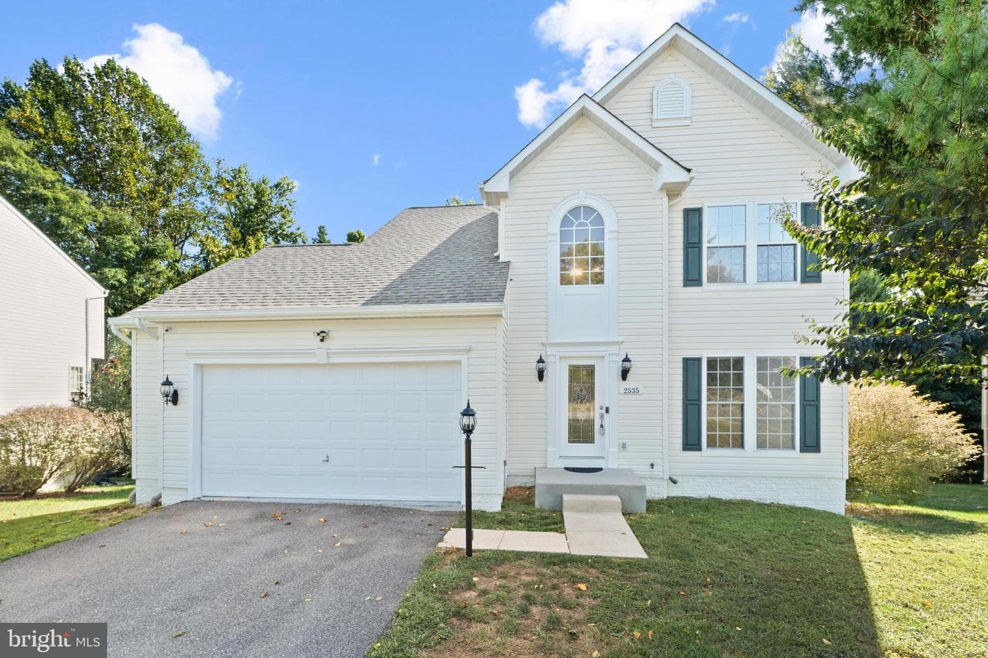 2535 Sansbury Drive photo 1