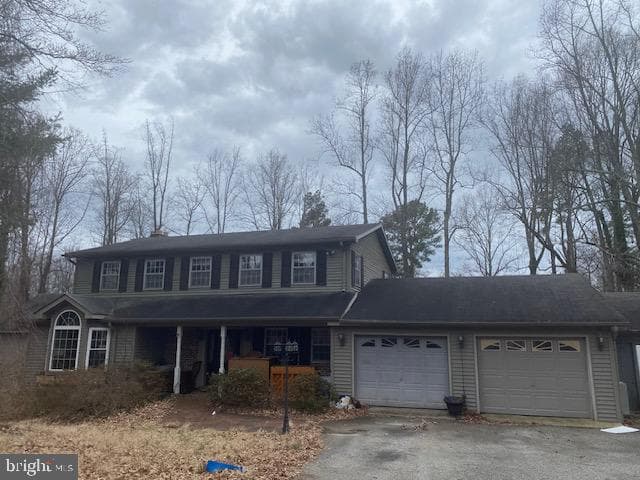 5715 Oakcrest photo 1