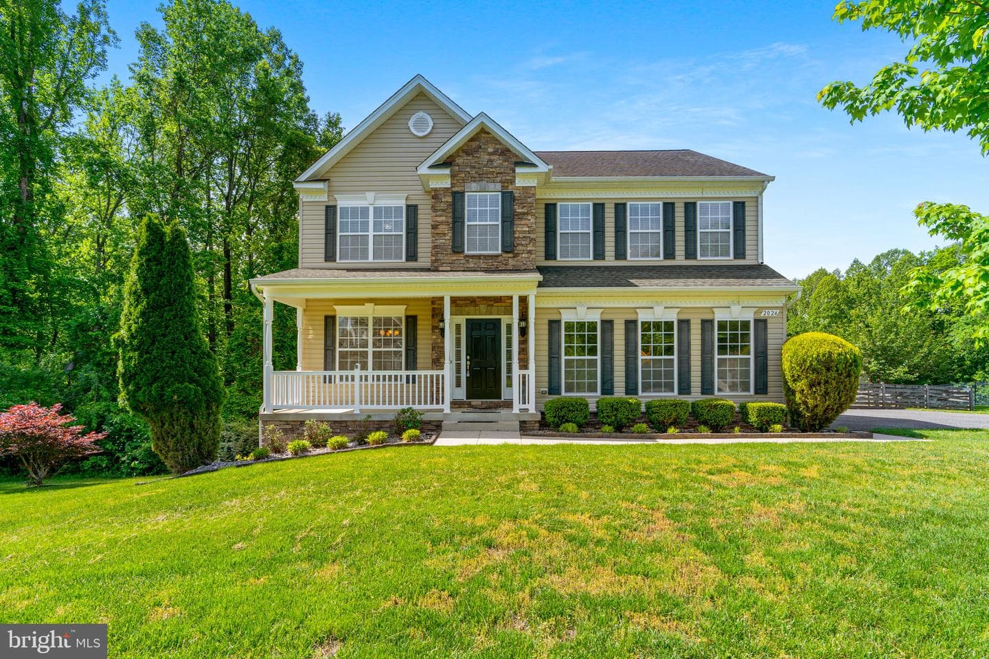 2024 Baythorne Road photo 1