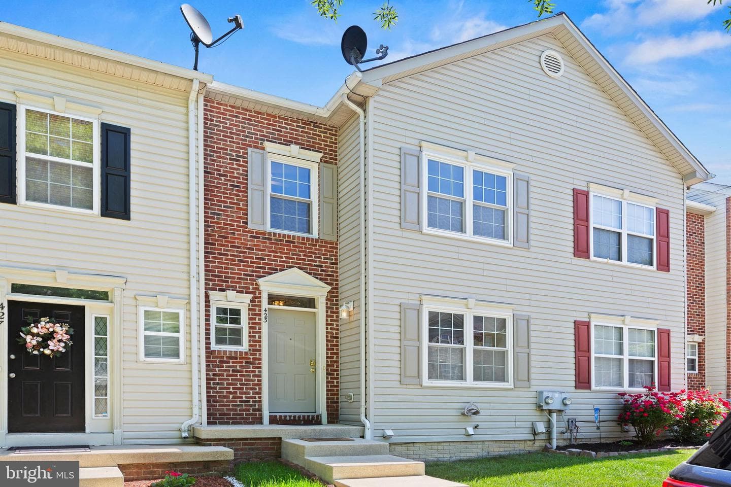 423 Cambridge Place photo 1