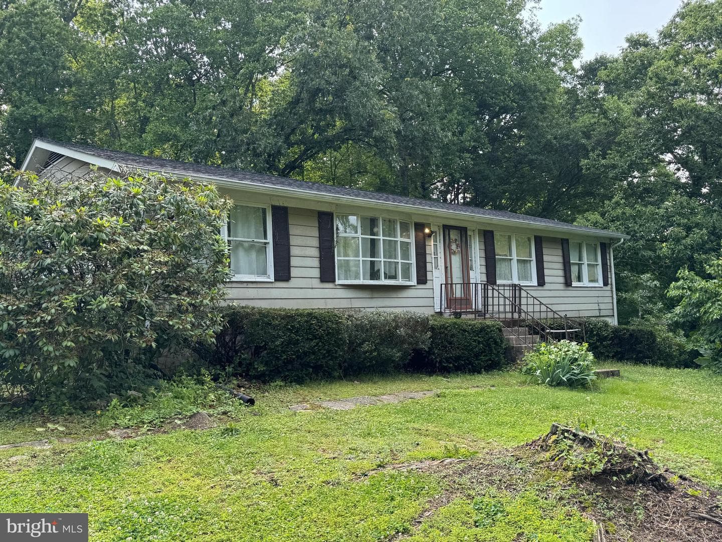 5577 Stephen Reid Road photo 1