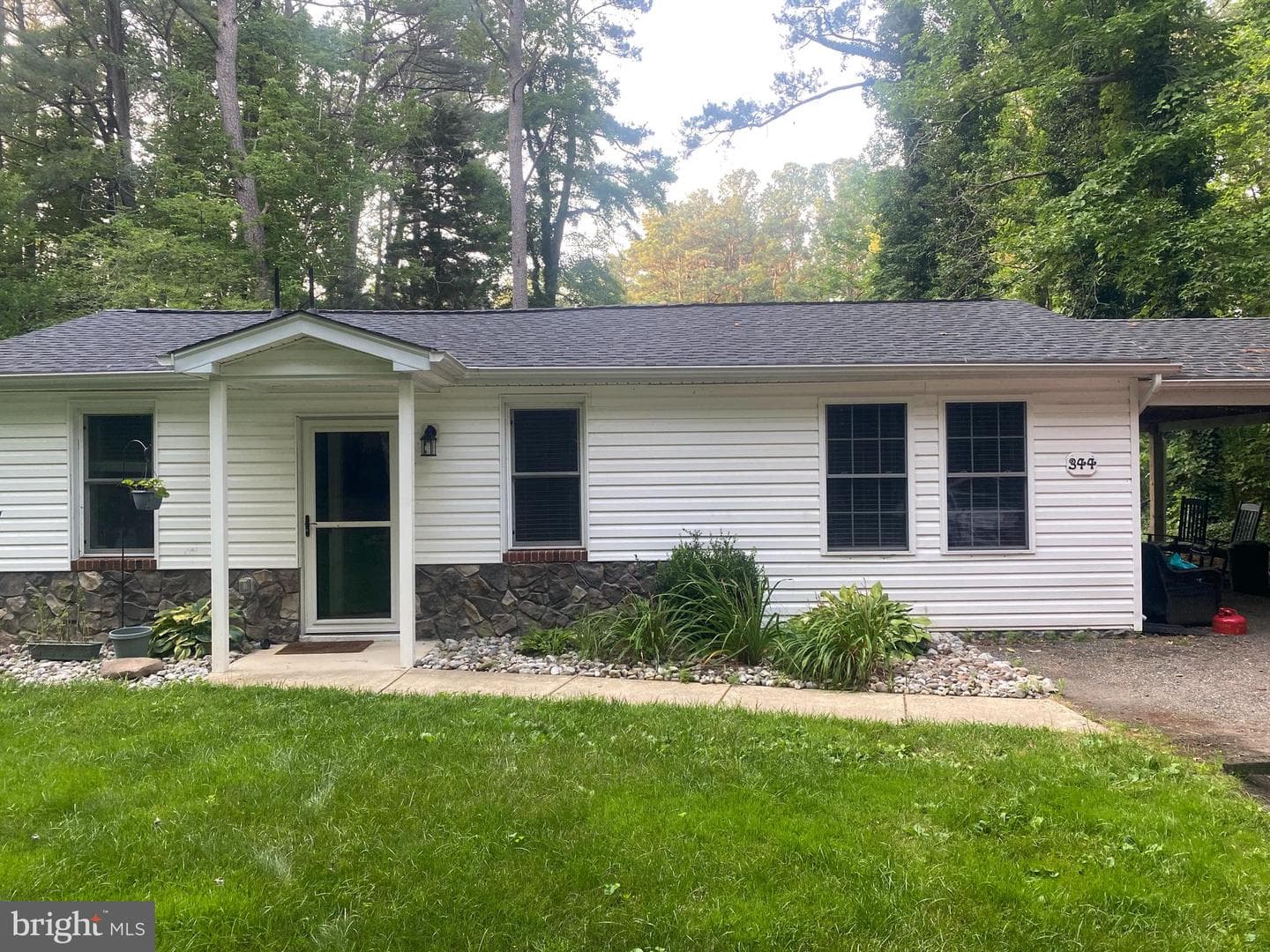 344 Oak Drive photo 1