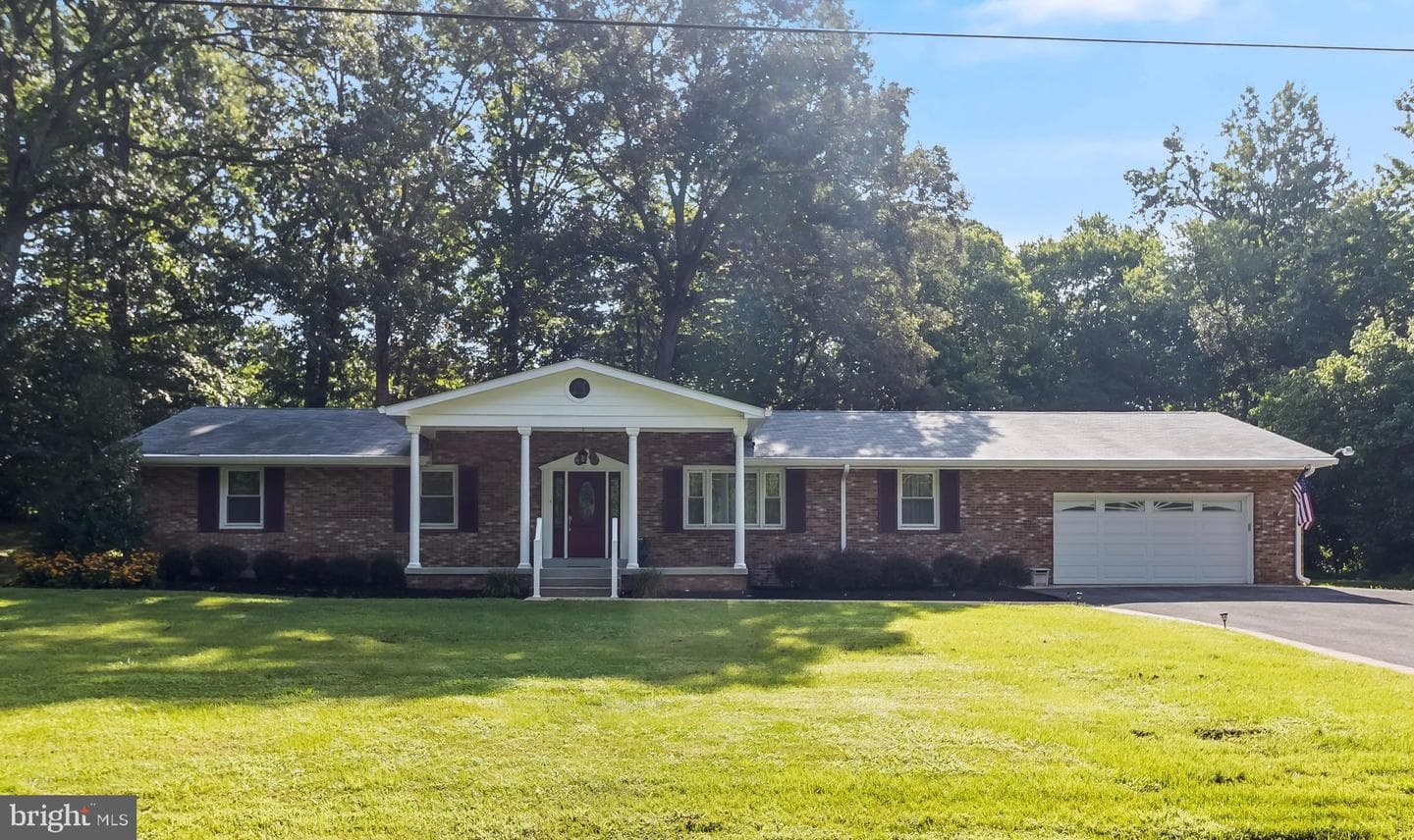 11215 Maplewood Drive photo 1