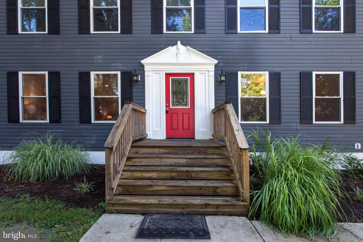 239 Newtown photo 1