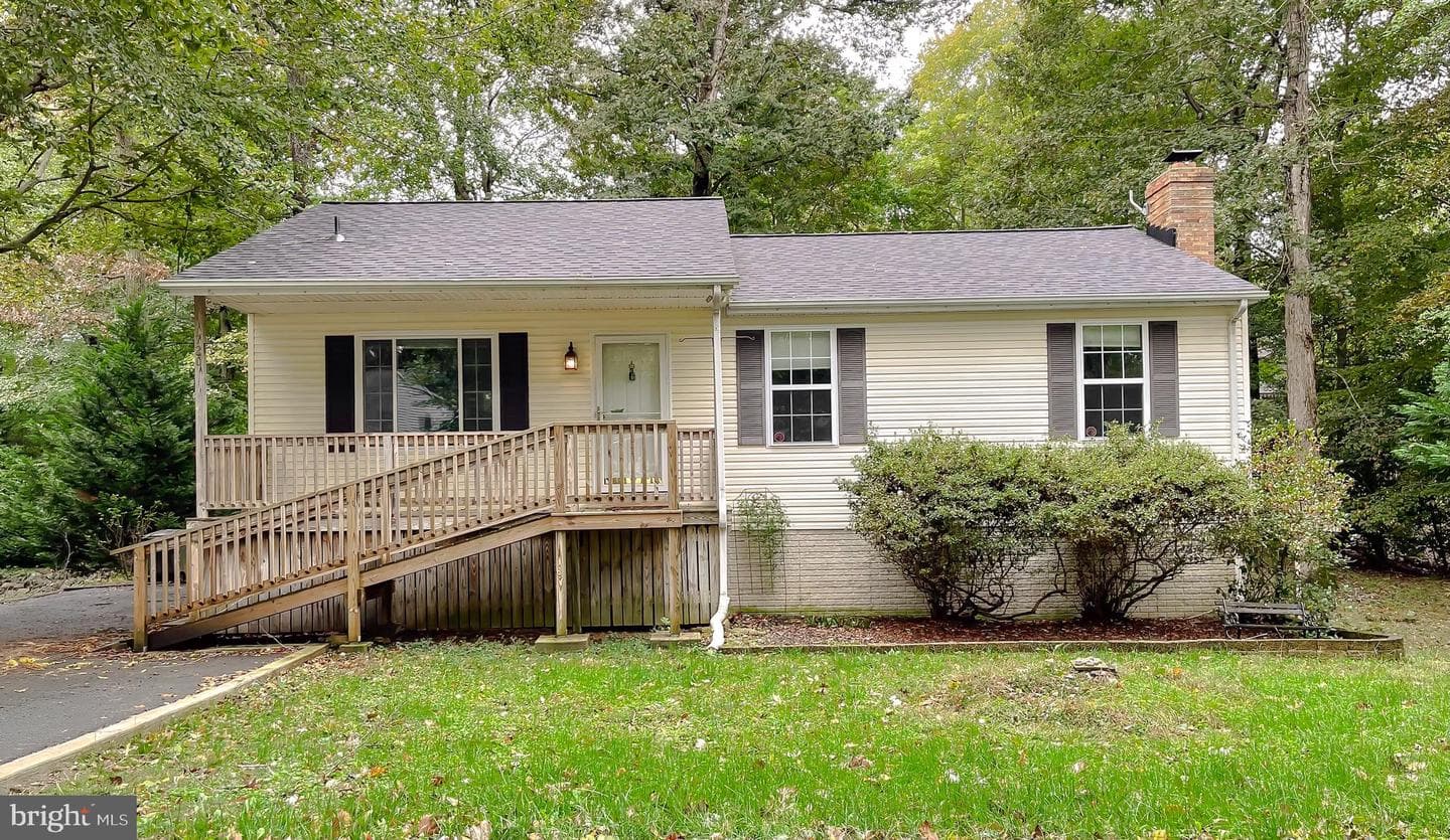 720 Willow Road photo 1