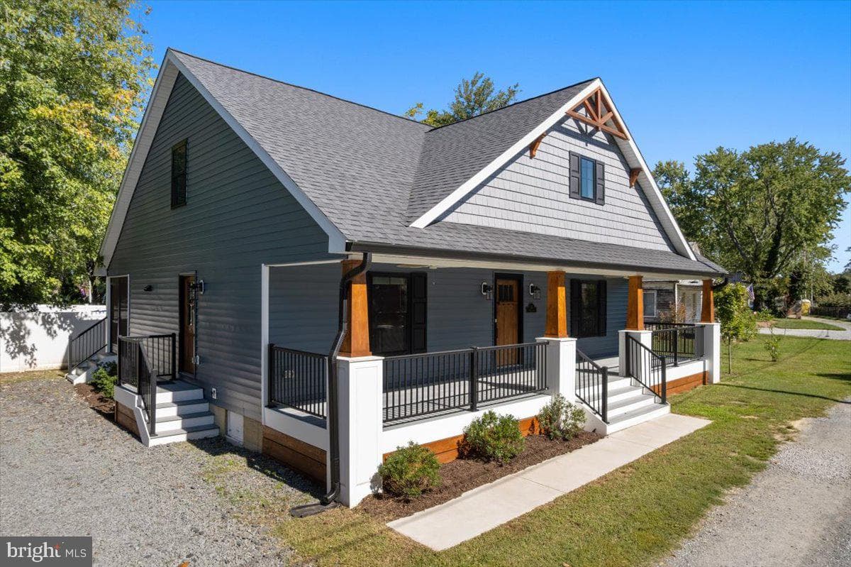 206 Point Lane