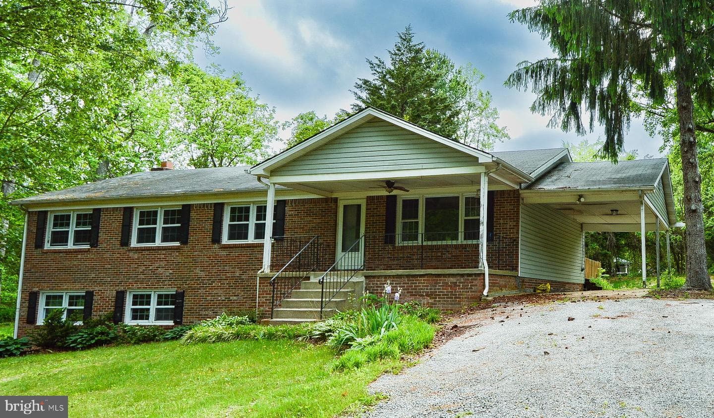 8814 Lafayette Drive photo 1
