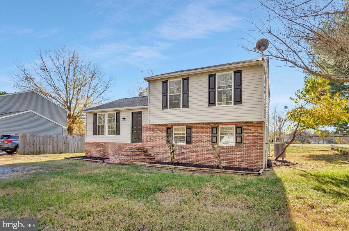 123 Cove Point Road photo 1