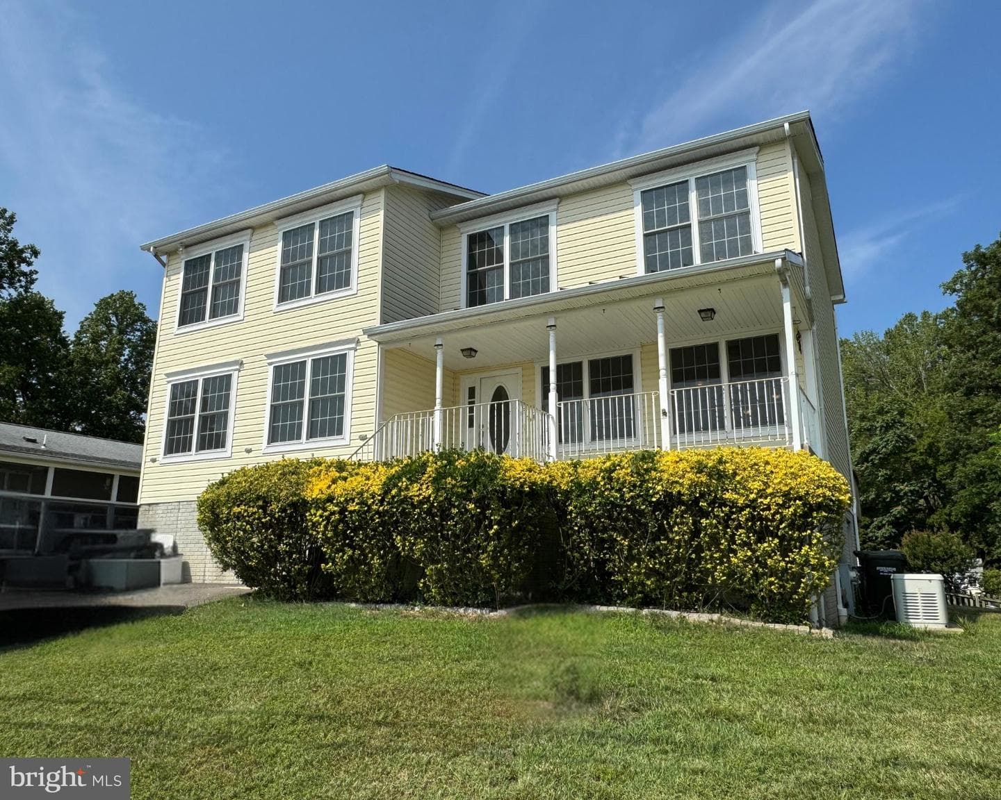 3902 Bayview Drive photo 1