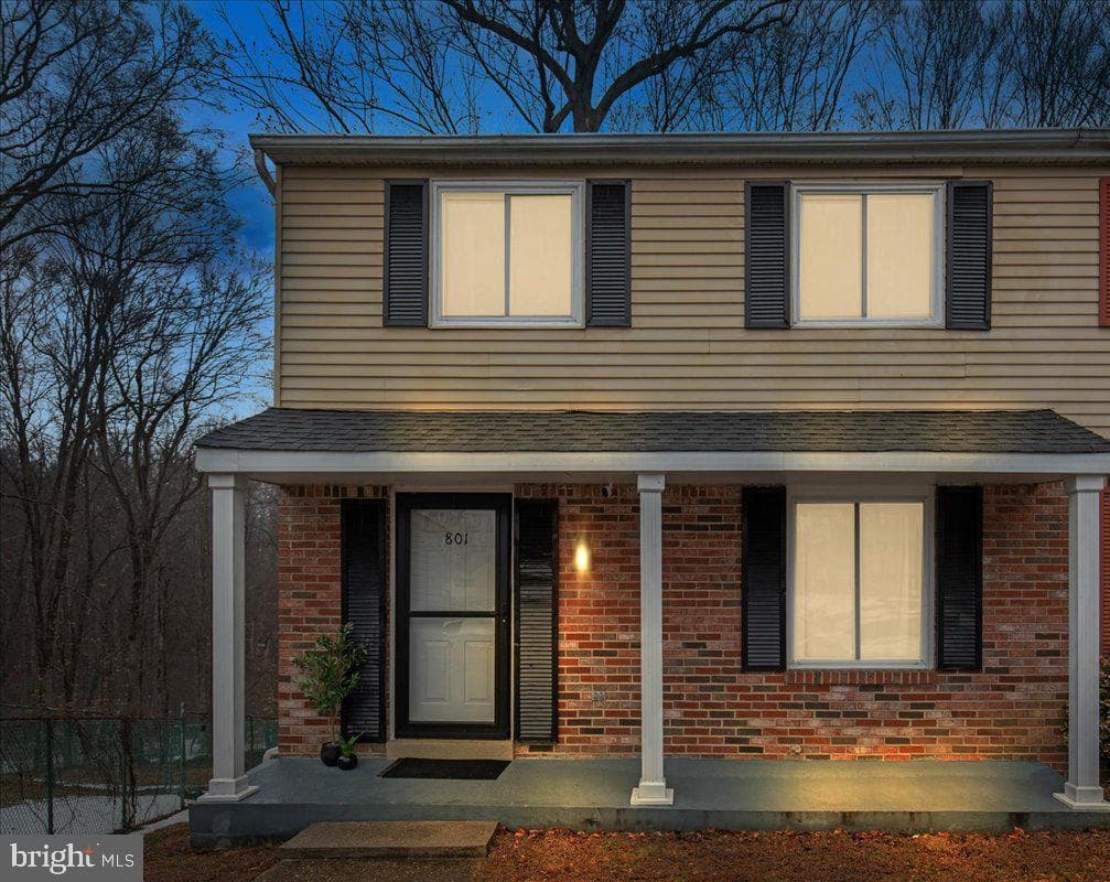 801 Calvert Towne Drive photo 1