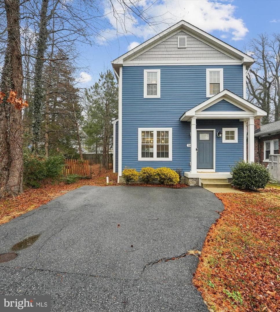 3814 3rd Street photo 1