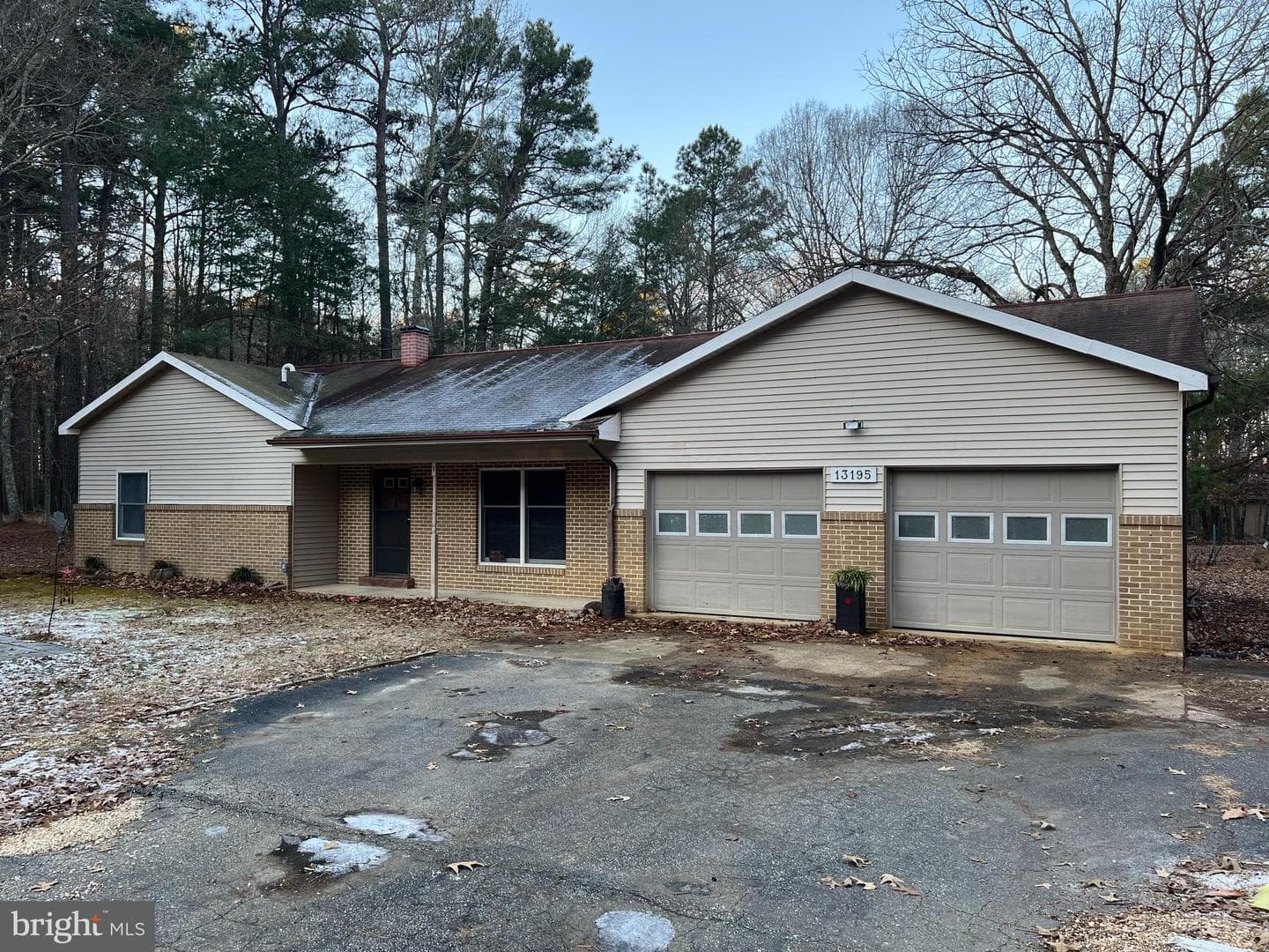 13195 Woodbank Road photo 1