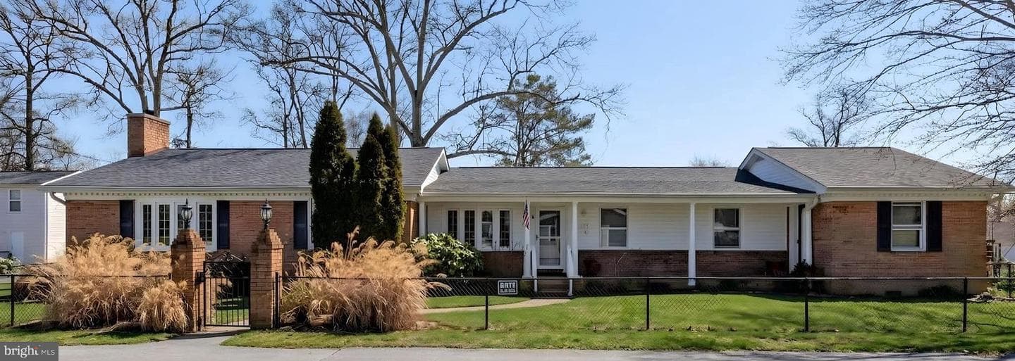 9101 Greenwood Avenue photo 1