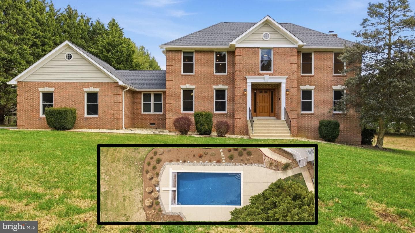 3000 Whispering Drive photo 1