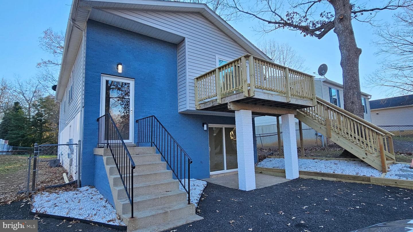 712 White Sands Drive
