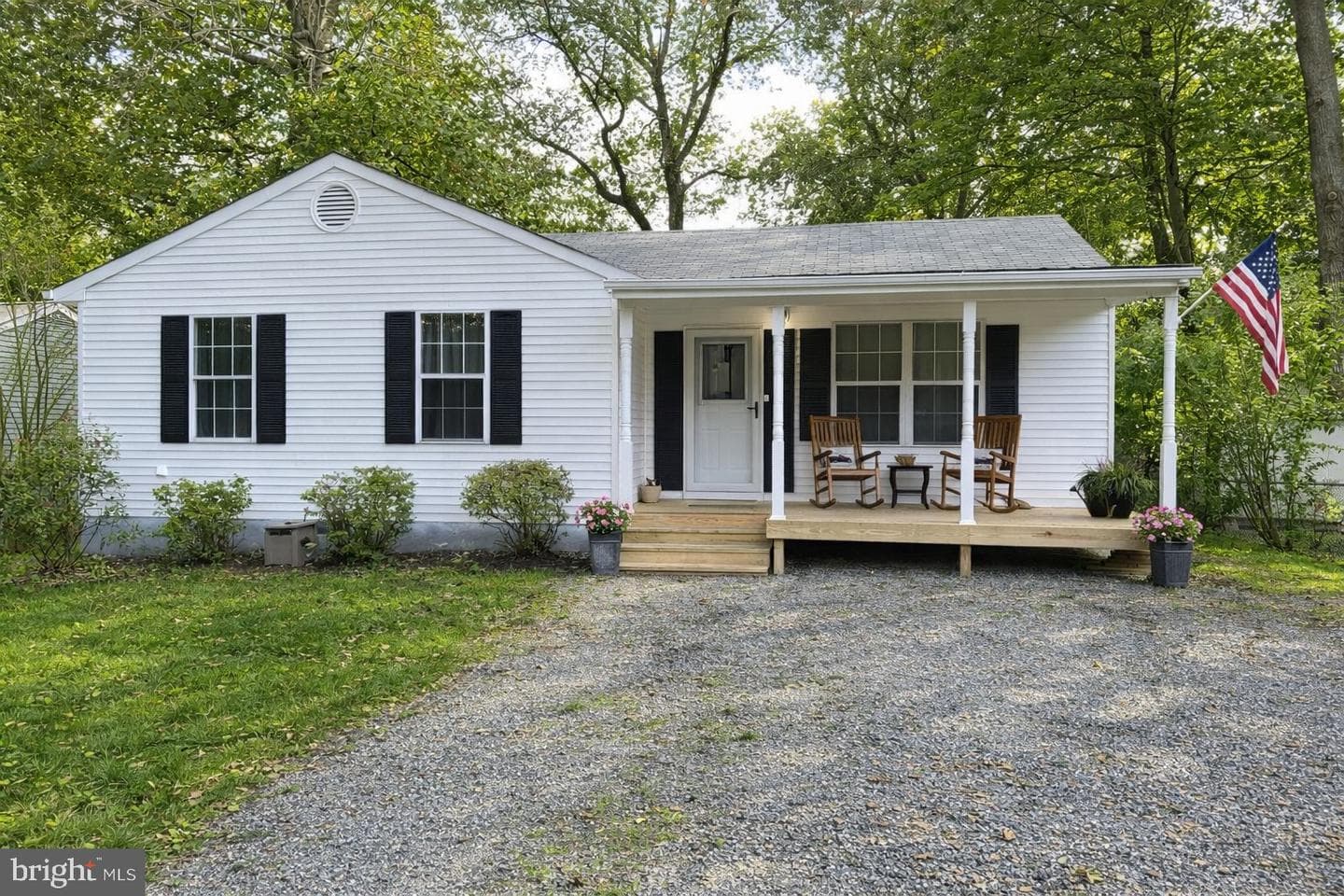 8315 Cedar Lane