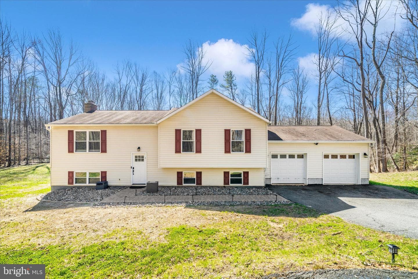 3860 Moonbeam Avenue photo 1
