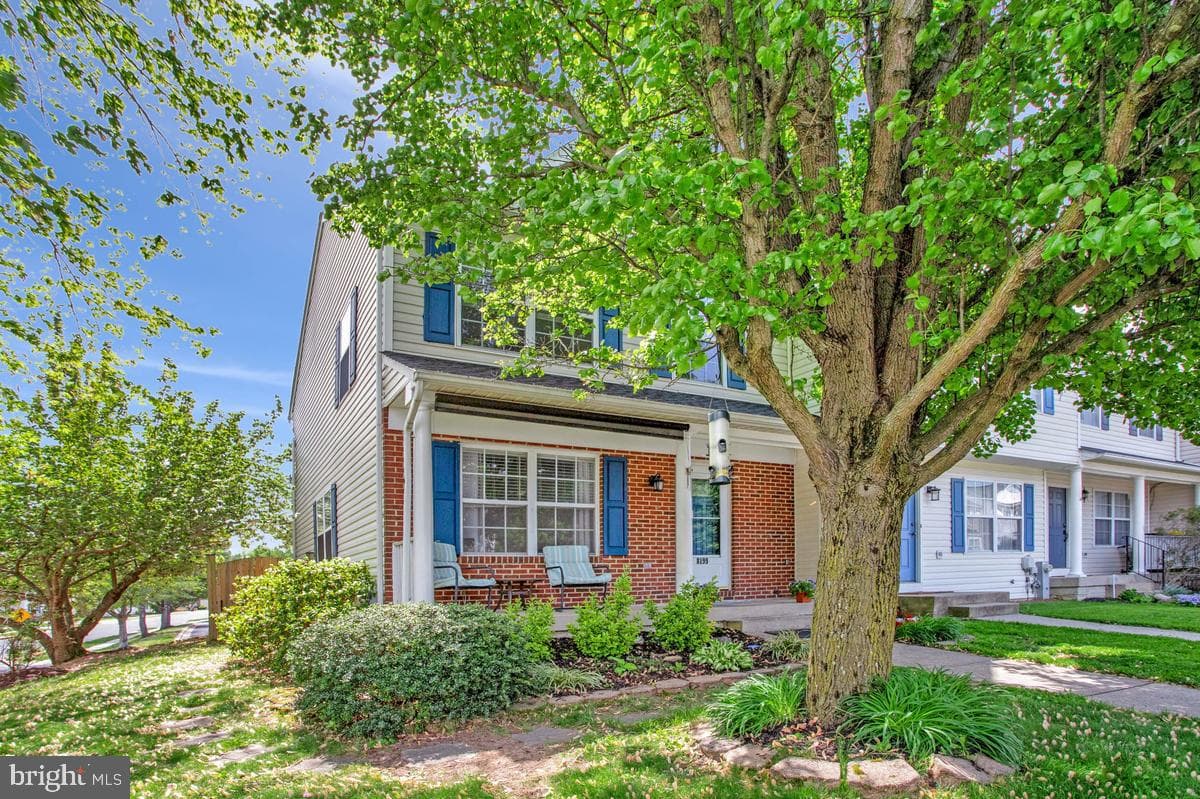 8199 Woodland Lane