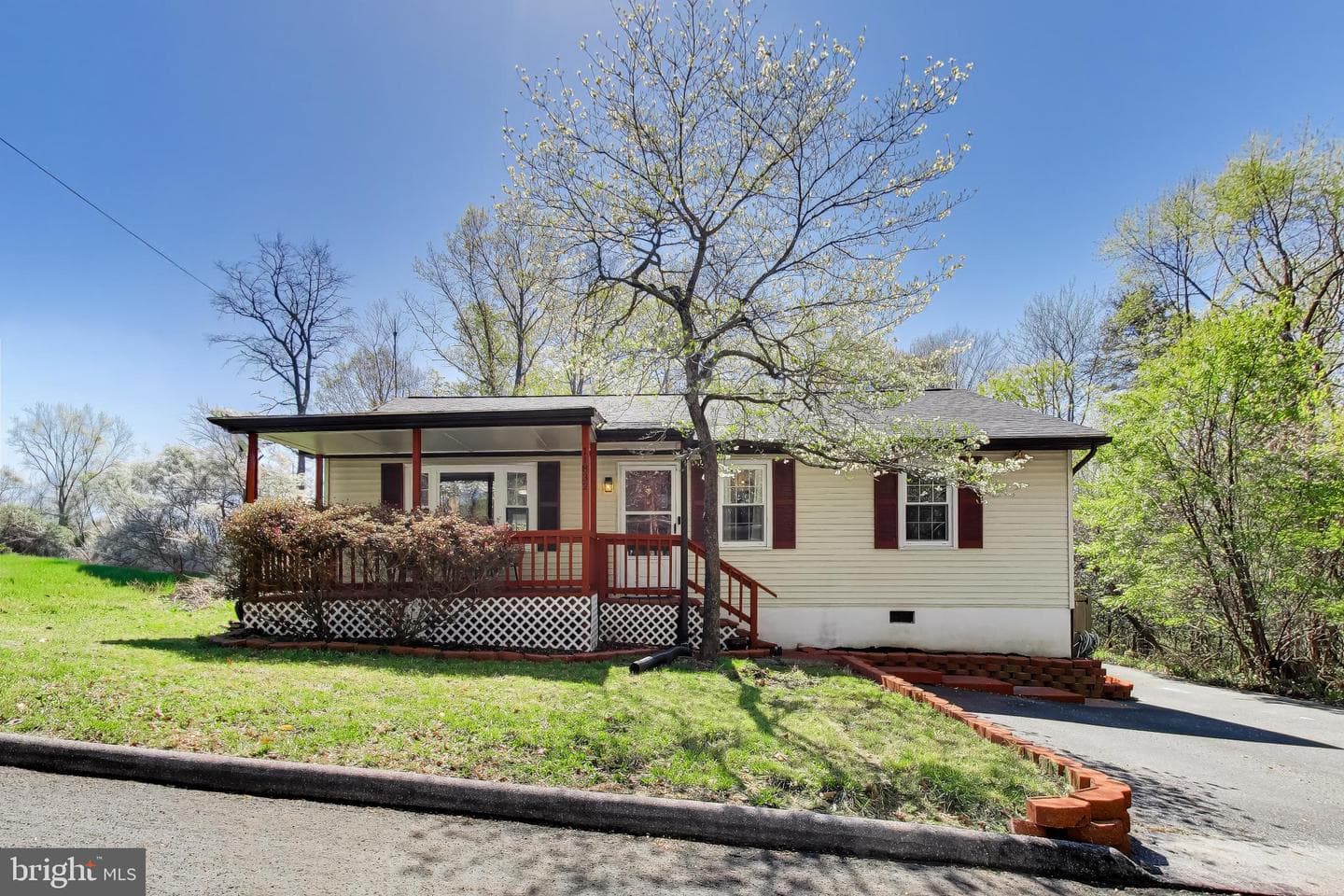 11832 Arrowhead Trail