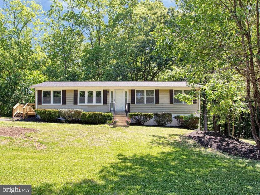 5577 Stephen Reid Road photo 1