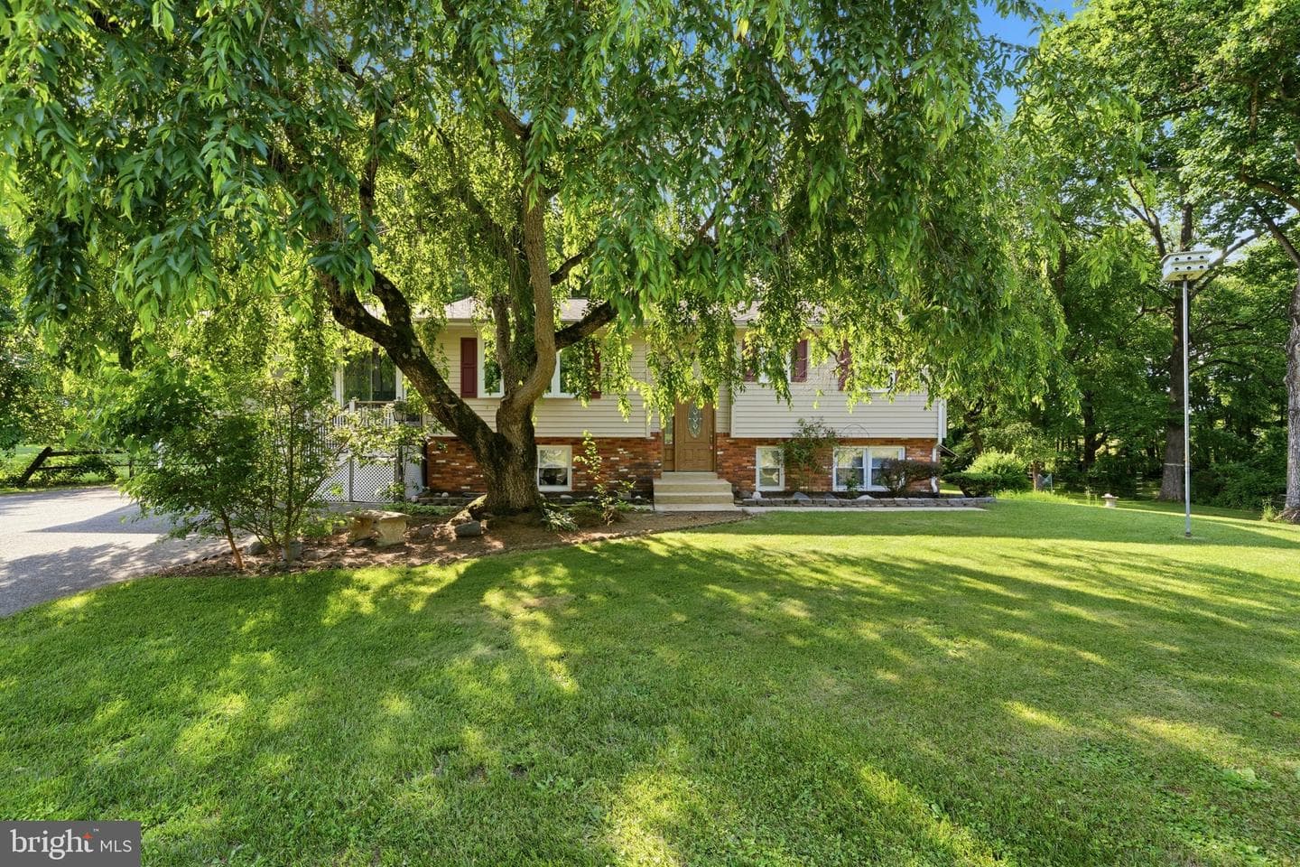 9330 Boyds Turn Road photo 1