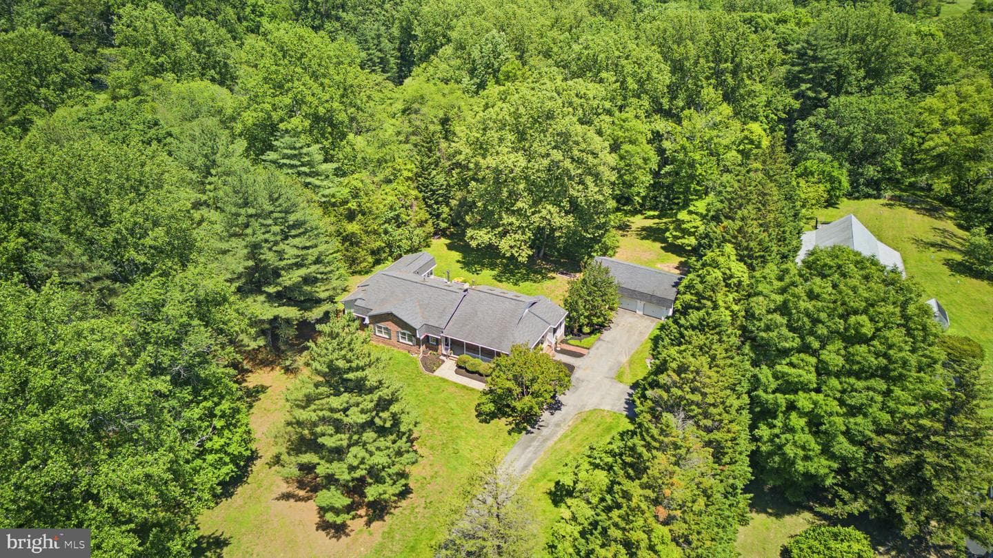 10707 Ward Road