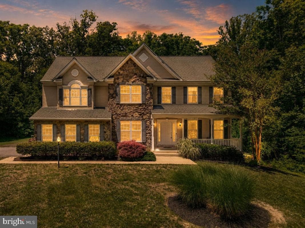 1000 Tiffany Park