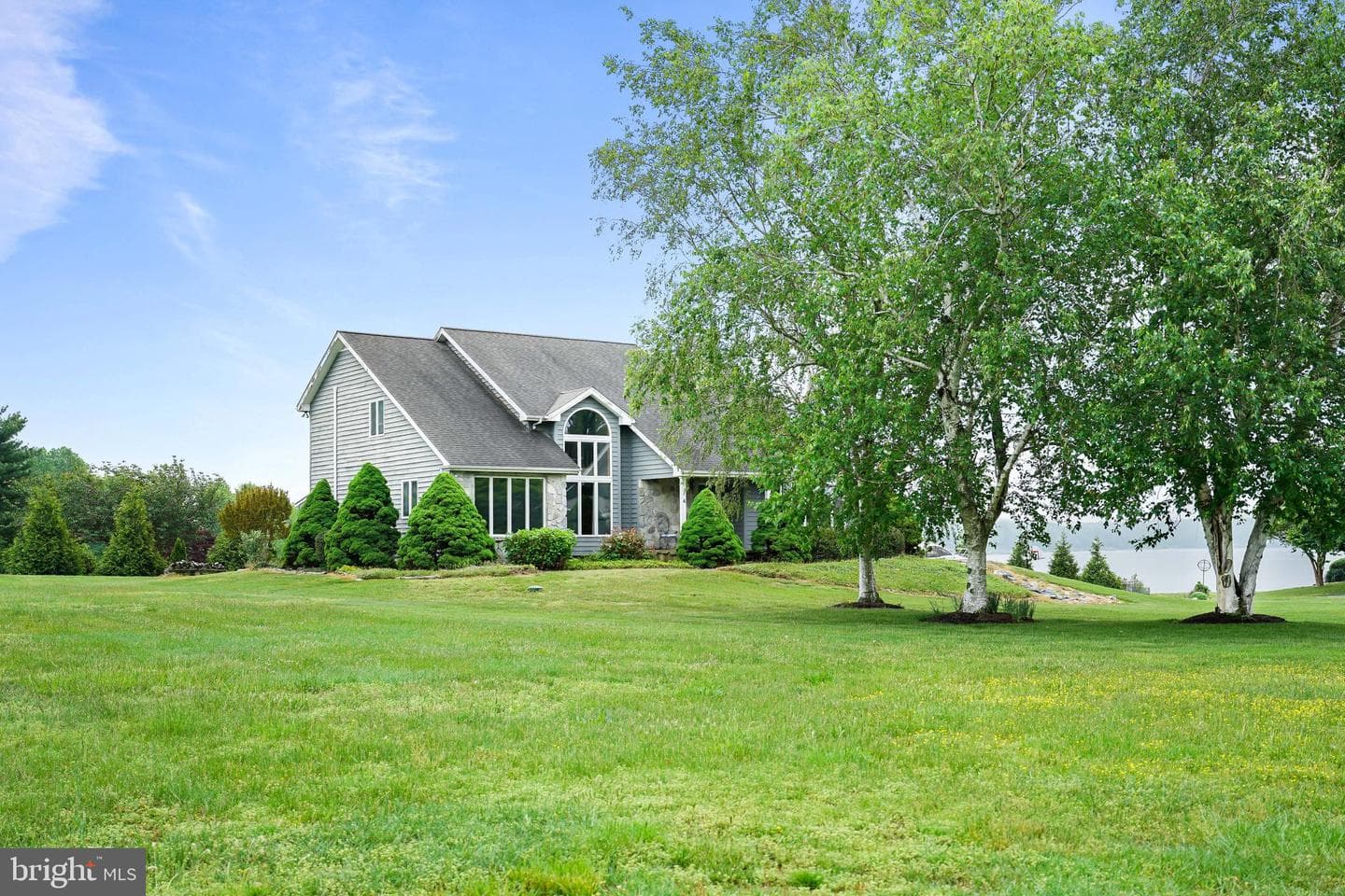 4 Bay Circle photo 1