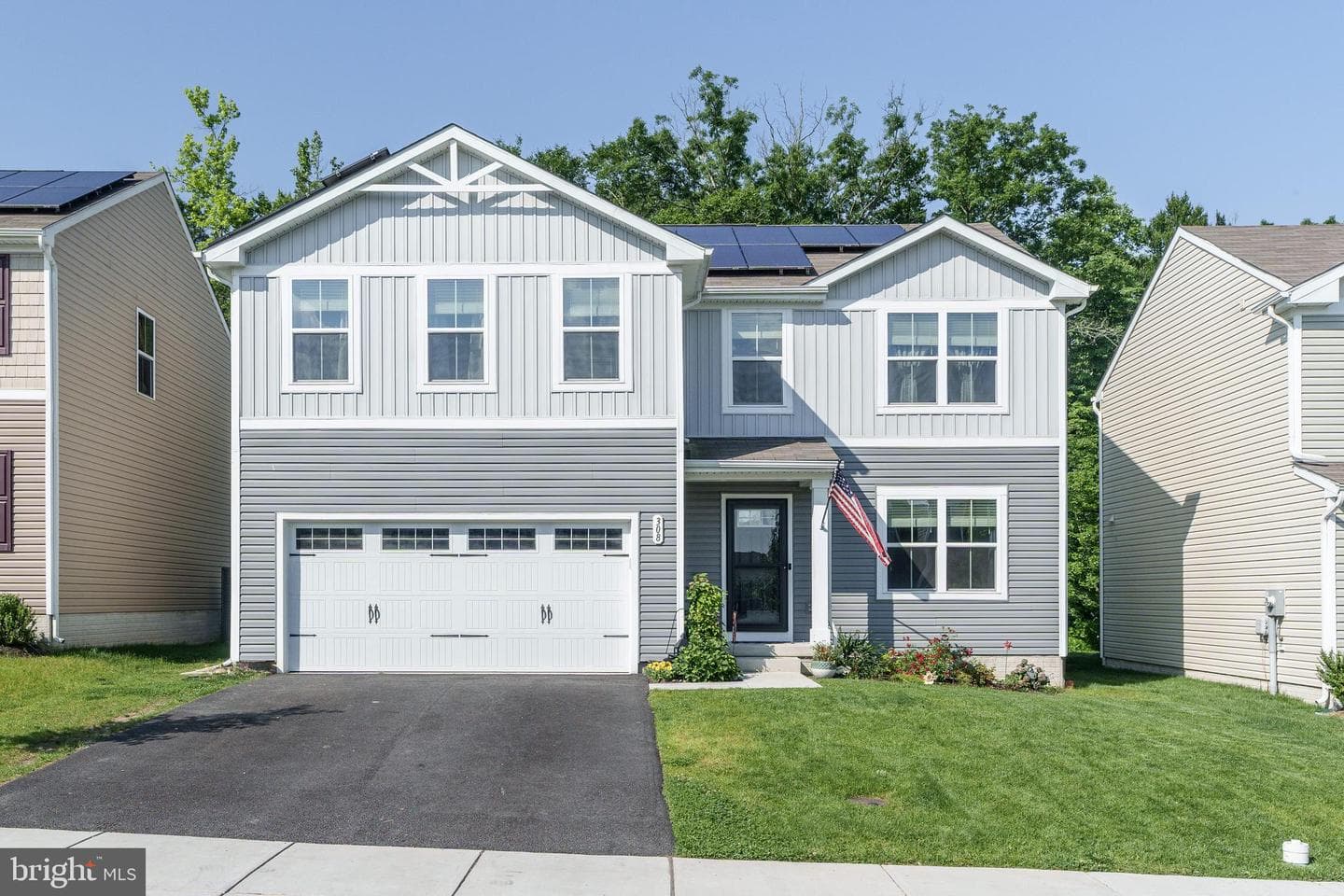 308 Magnolia Drive photo 1