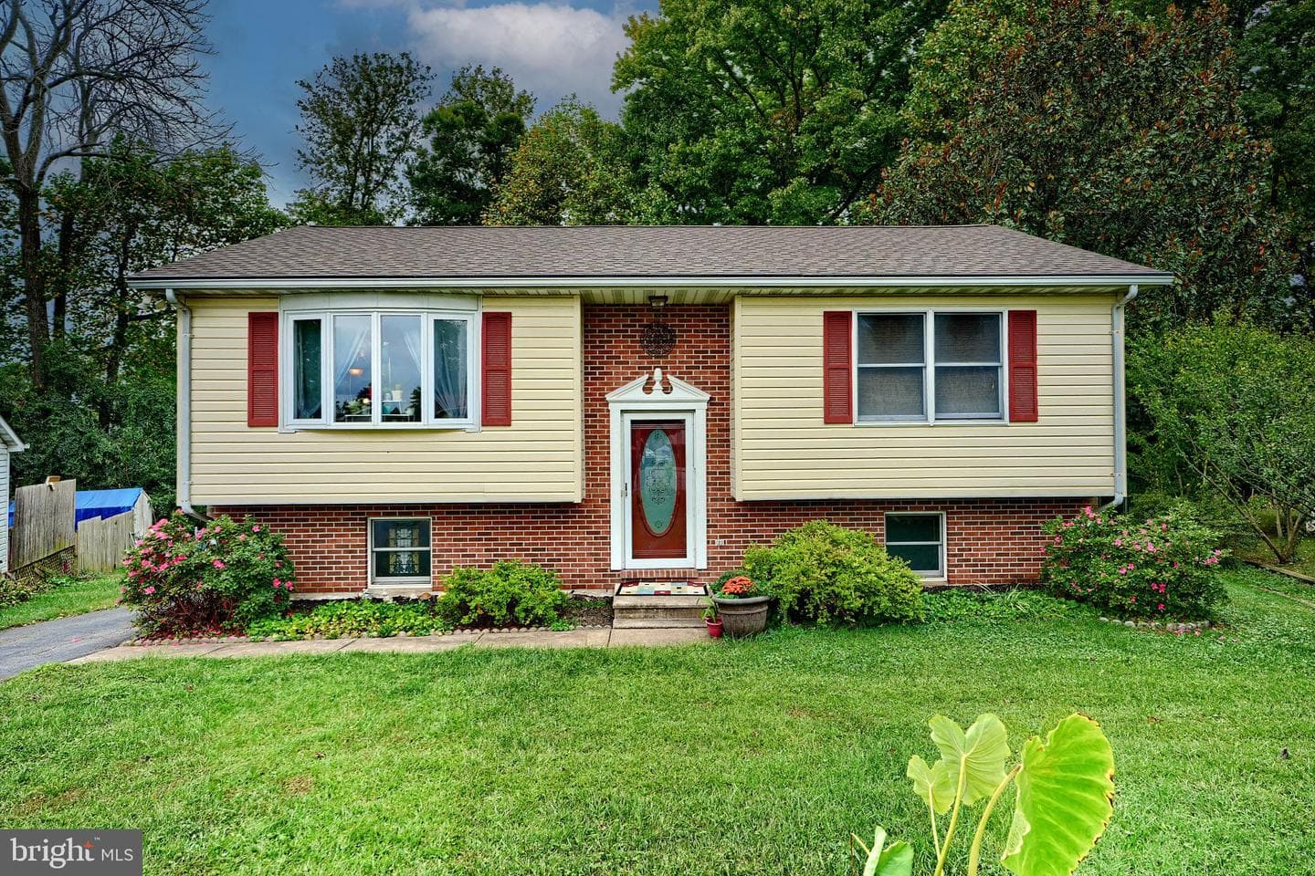 211 Bruce Court photo 1
