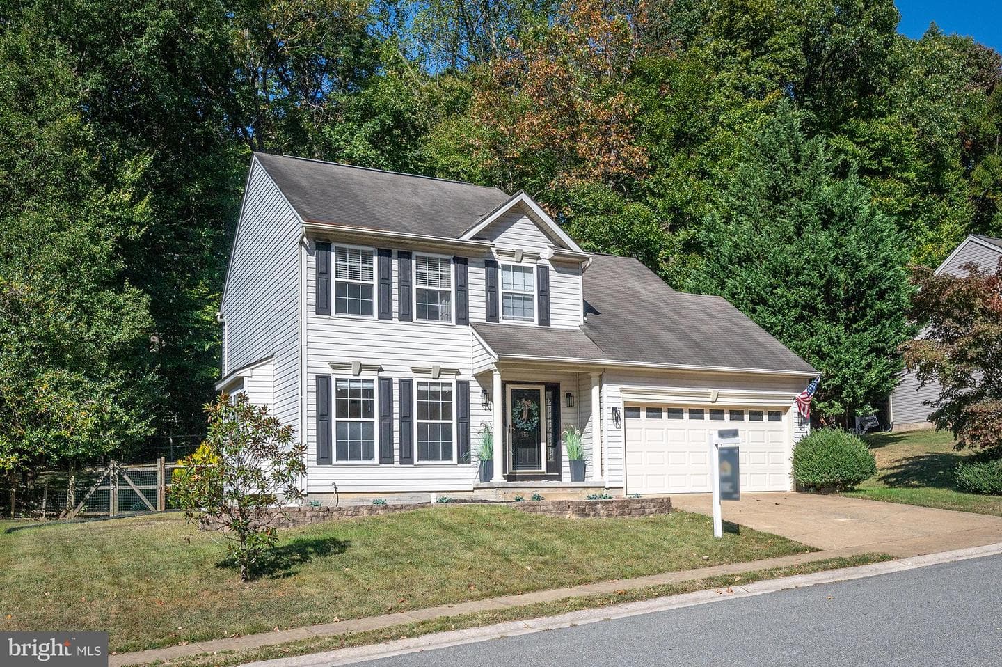 113 Continental Drive photo 1
