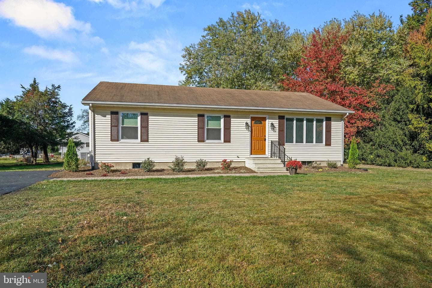 927 Elk Mills Road photo 1