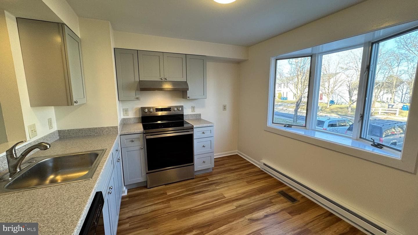 33 Mahogany Drive photo 1