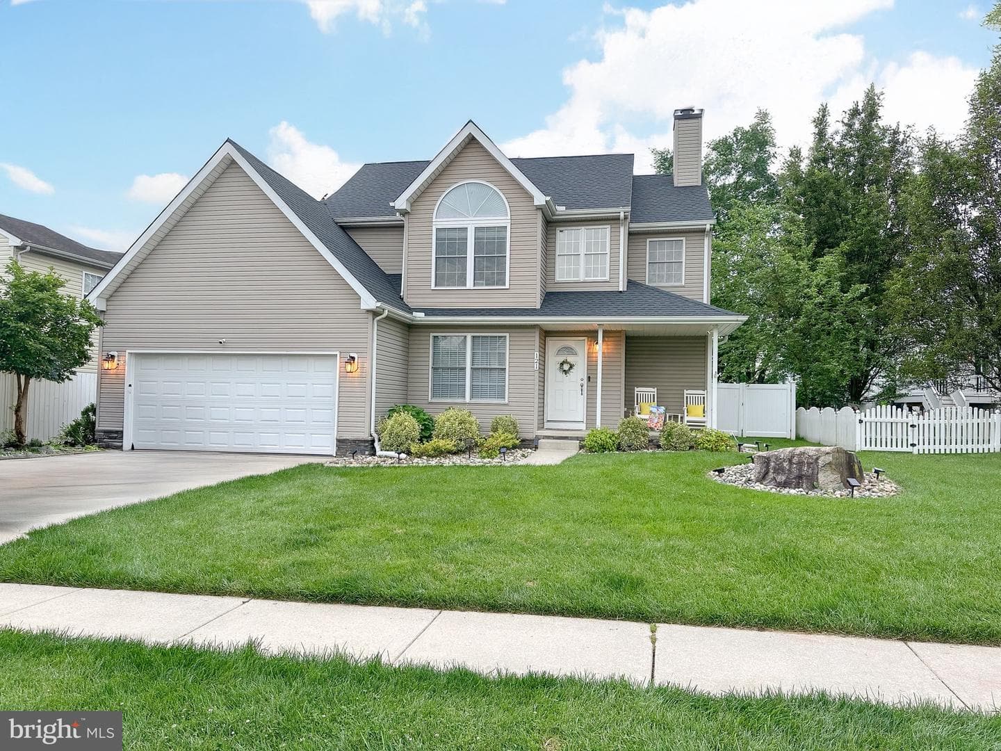 121 Chestnut Drive photo 1