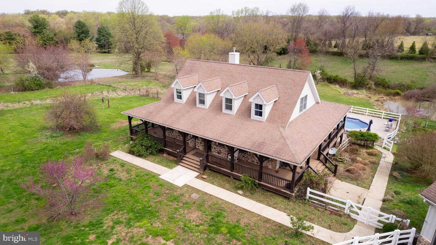 5727 Telegraph Road photo 1