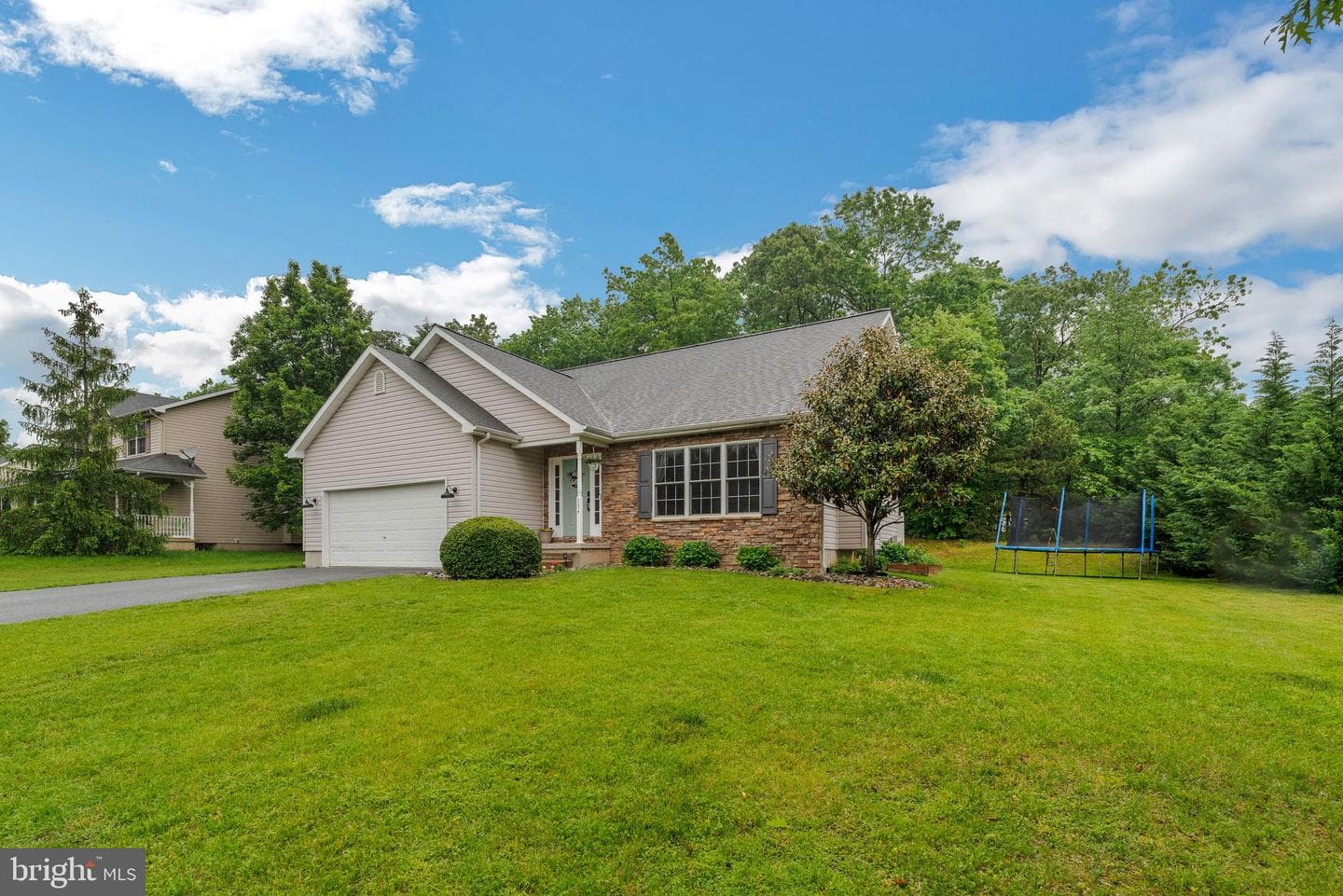 134 Whitaker Avenue photo 1
