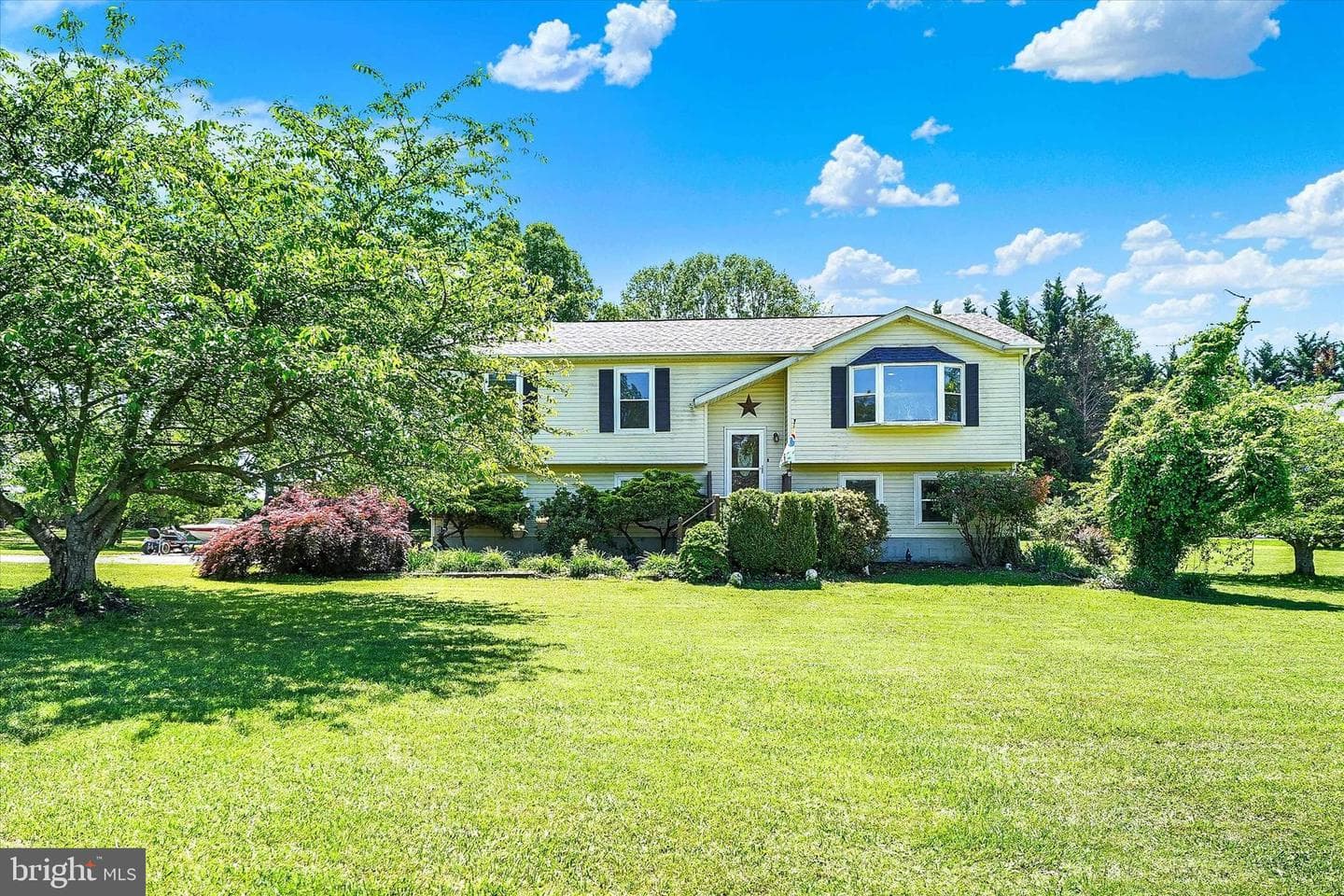 12 Richard Drive photo 1