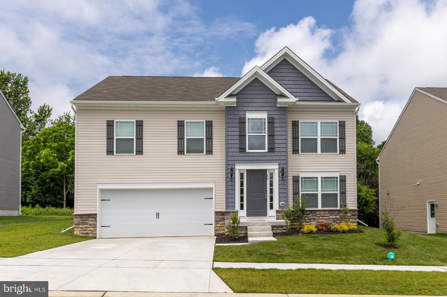 65 Chase Circle photo 1