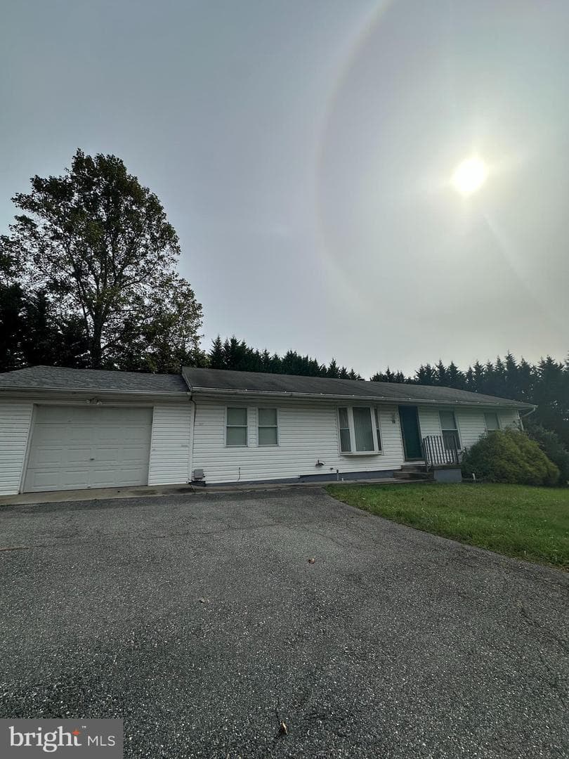 10 N Hills Drive photo 1