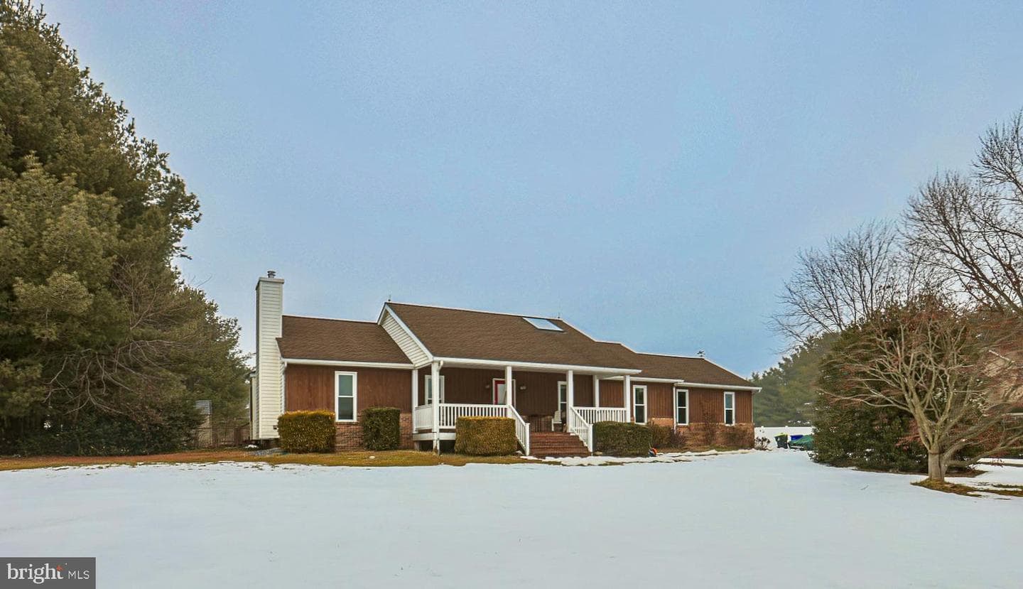 31 Blake Road photo 1