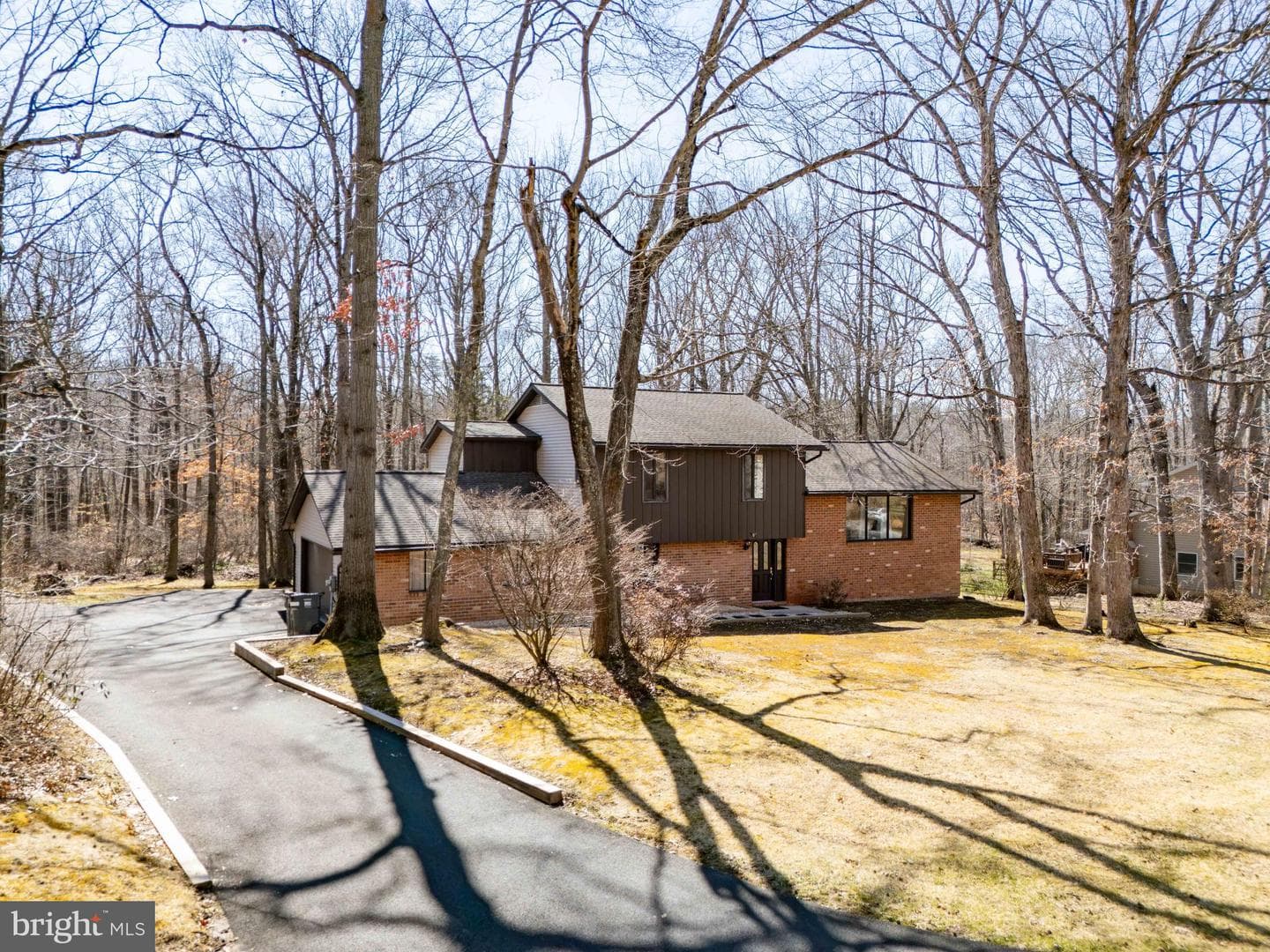 10 Schoolhouse Lane photo 1