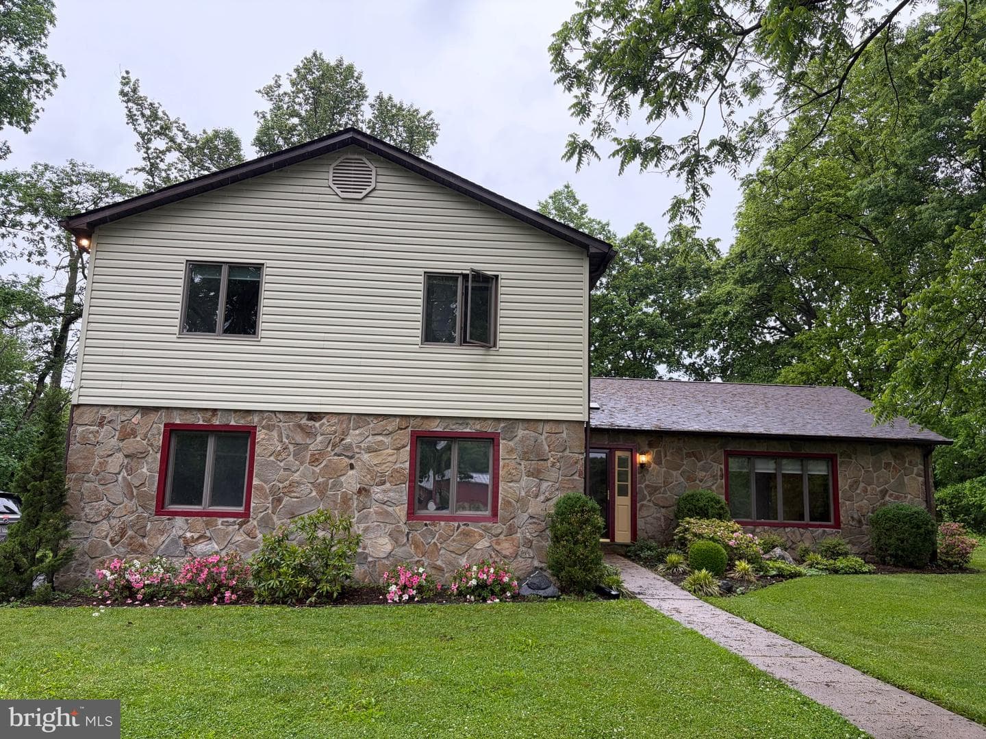 269 Trinity Church Road photo 1