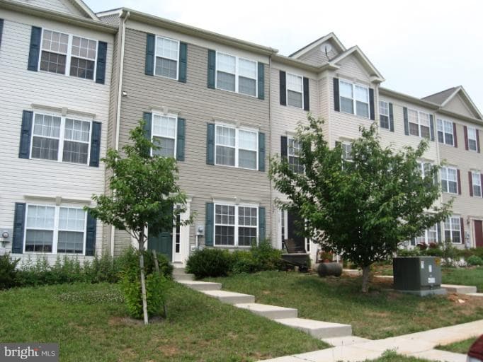 122 Maple Leaf Drive