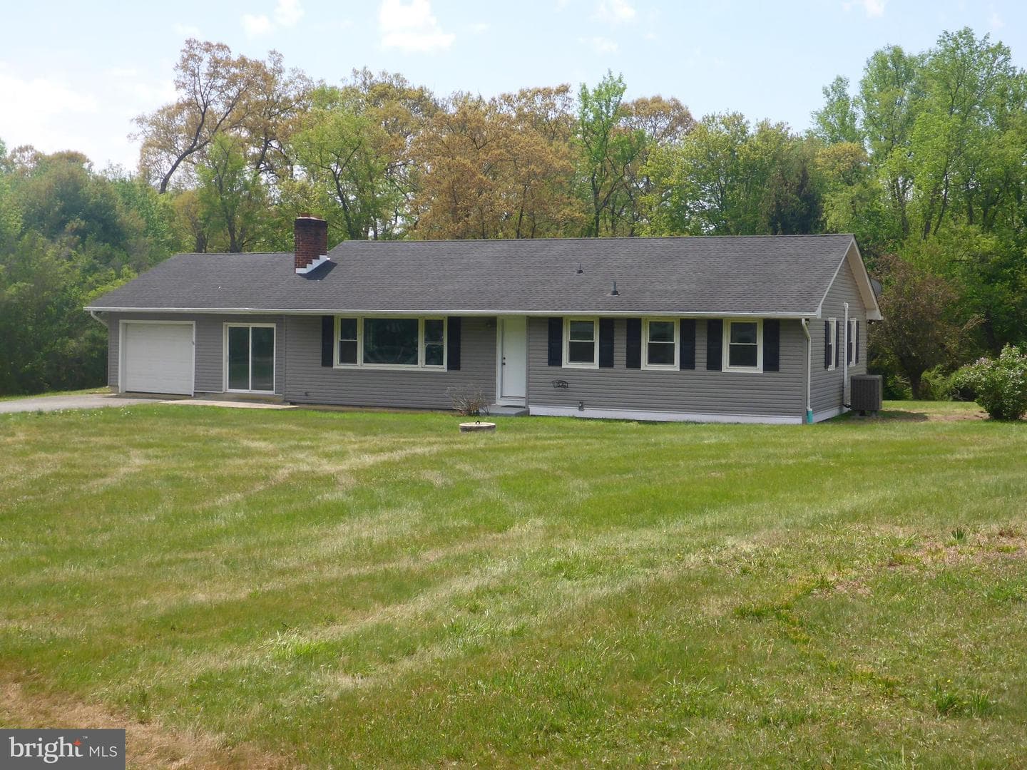 591 Mountain Hill Road photo 1